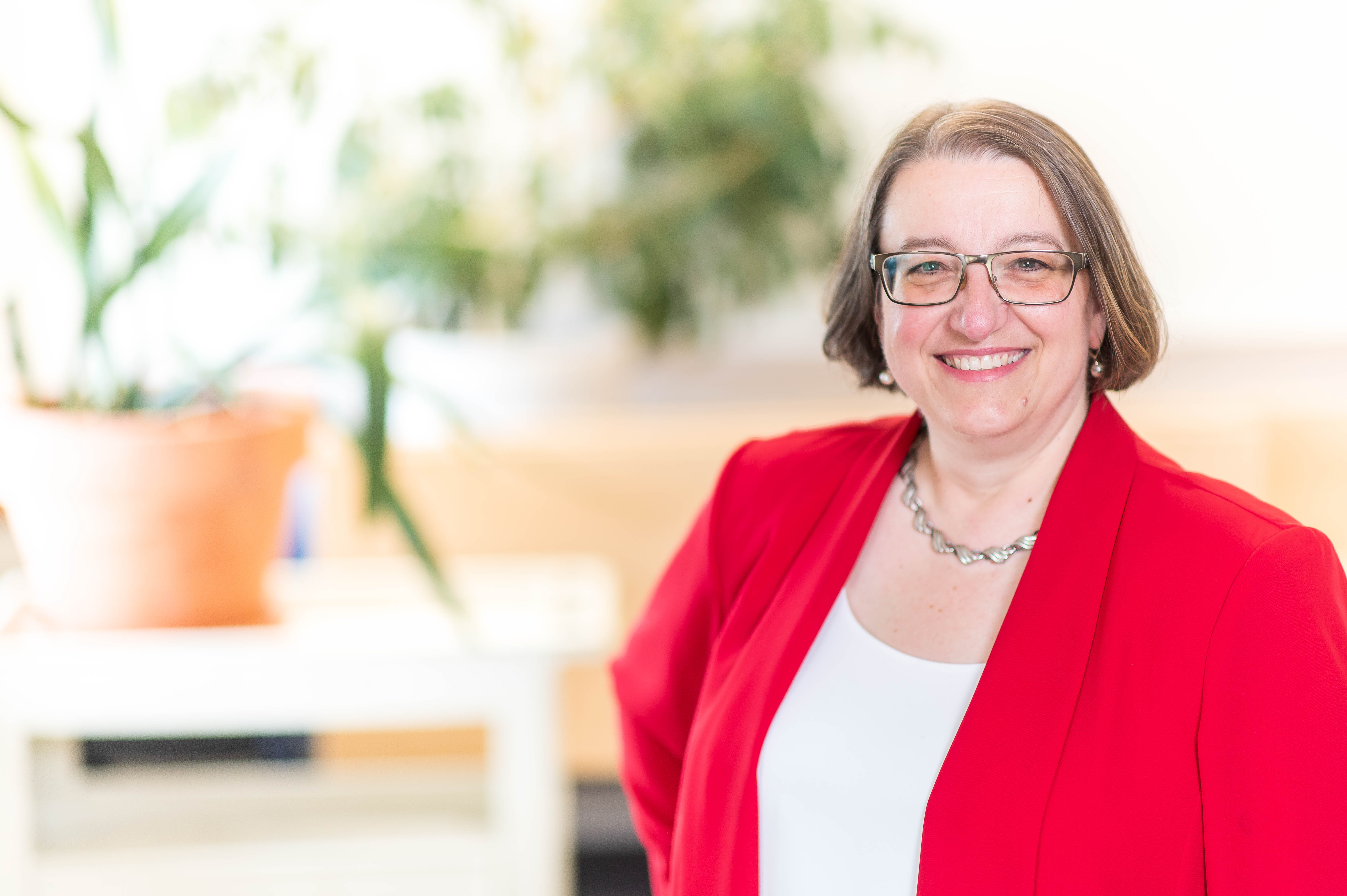 Elizabeth Saewyc smiling at the camera