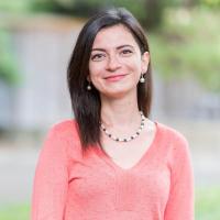 Radu_Raluca_Portrait